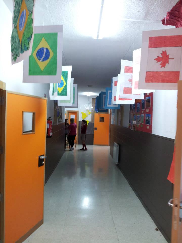  Mini Expo Universal en el Colegio Santa Cristina de Granada